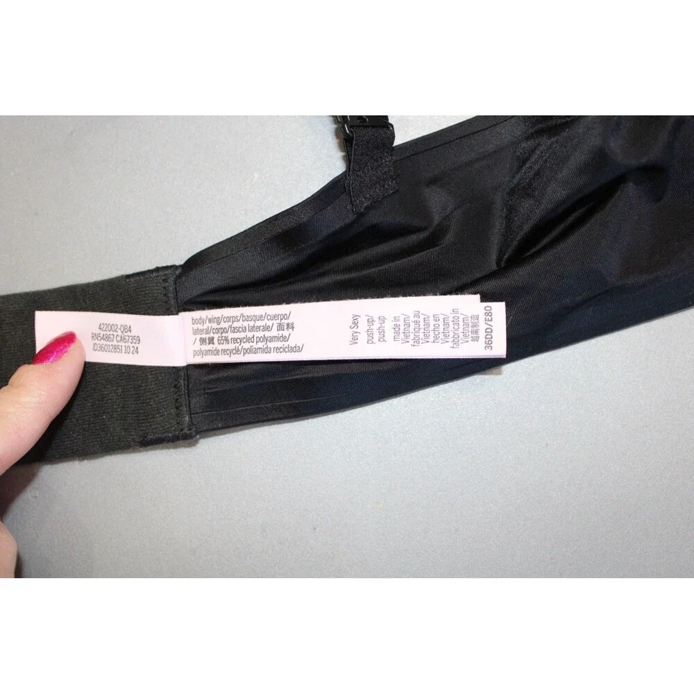 Victoria’s‎ Secret Very Sexy Push Up Bra Size 36DD Black Plunge Underwire Smooth